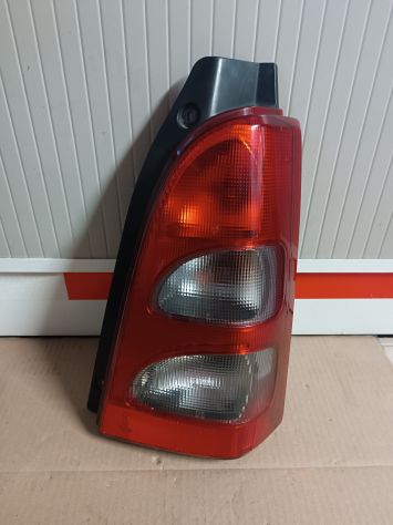 Fanale stop posteriore DX Suzuki wagon R 00>
