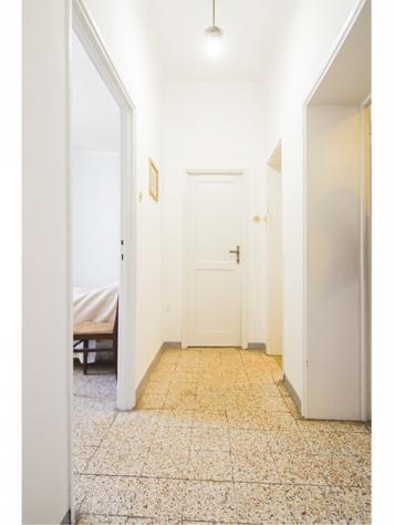 TRILOCALE al piano rialzato con GIARDINO, BOX e CANTINA - Foto 10
