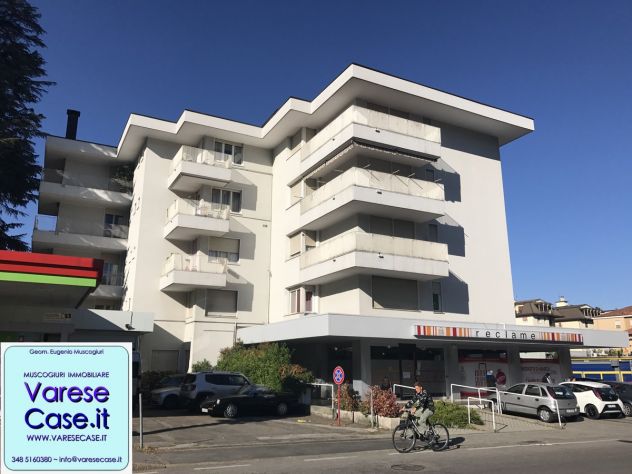 MONOLOCALE di lusso in AFFITTO in VARESE (utenze incluse) - Foto 2