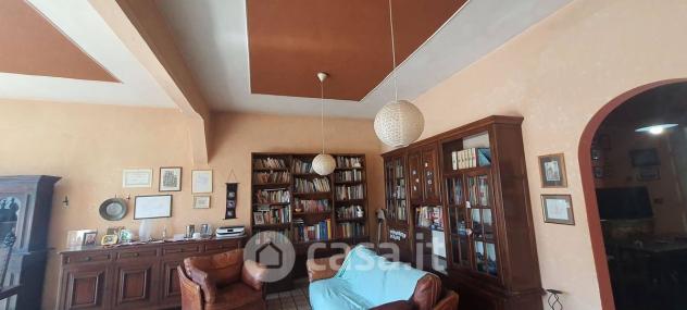 Panicale vendesi rustico 10 vani 200 Mq