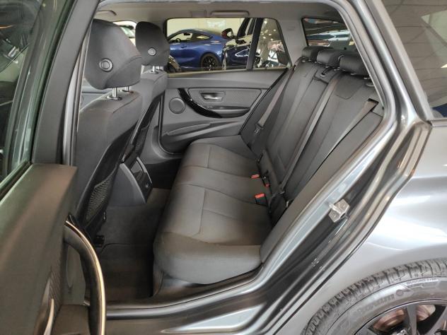 BMW Serie 3 318d Touring Bus.Adv. Navi Cruise Fari LED Euro 6 - Foto 7