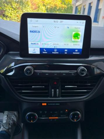 FORD Kuga 2.5 Full Hybrid 190 CV CVT 2WD ST-Line X rif. 23980182 - Foto 9