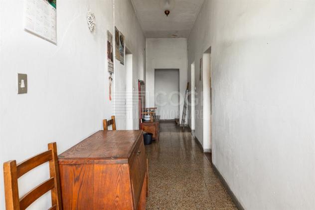 AMPIA PROPRIETA' IMMERSA NEL VERDE IN ZONA VALSELLUSTRA - Foto 14