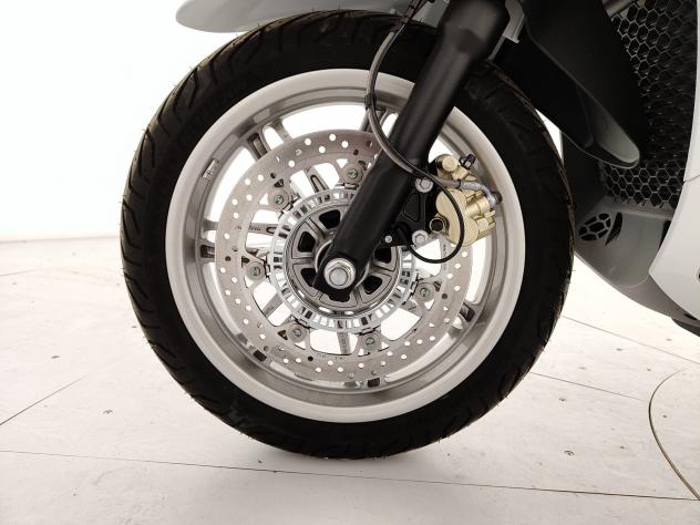 Piaggio Beverly 400 BEVERLY 400 HPE E5 MY22 BIANCO LUNA - Foto 8