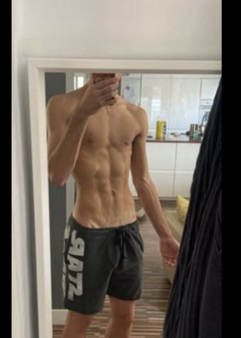 Ragazzo italiano cerca donna da guardare