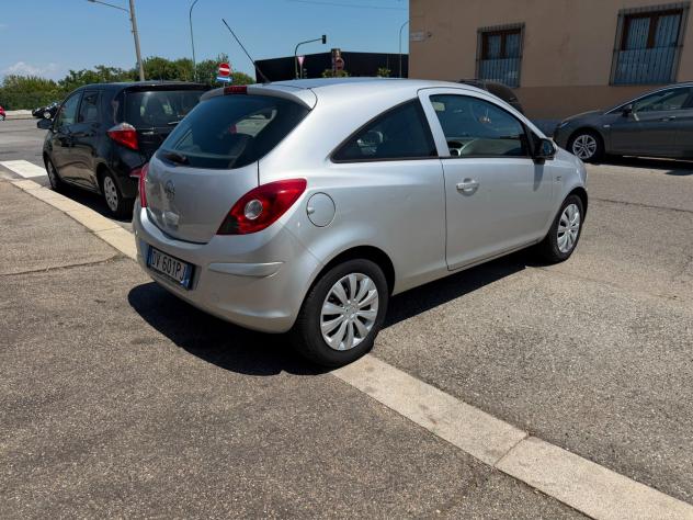 Opel Corsa 1.2 3 porte Sport - Foto 3
