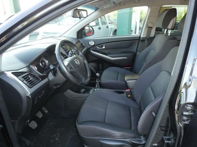 SsangYong Korando 2.0 e-XDi 2WD M/T Plus - Foto 8