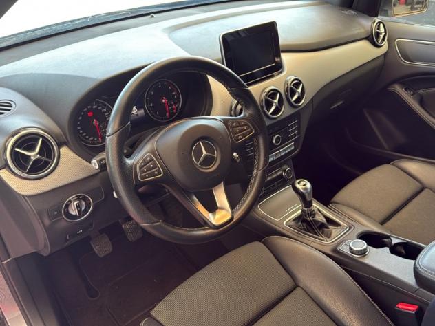 Mercedes-Benz Classe B B 180 d Premium - Foto 6