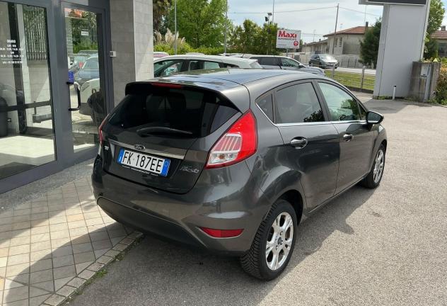 Ford Fiesta 1.4 GPL Neopatentati - Foto 4