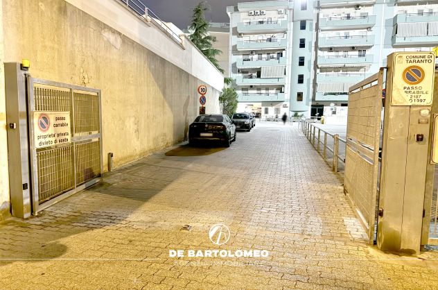 BOX AUTO VIA PLATEJA
