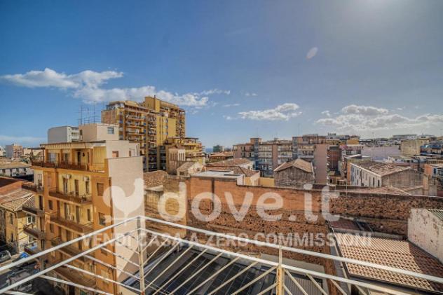 Appartamento di 120 m² con 5 locali in vendita a Catania - Foto 2