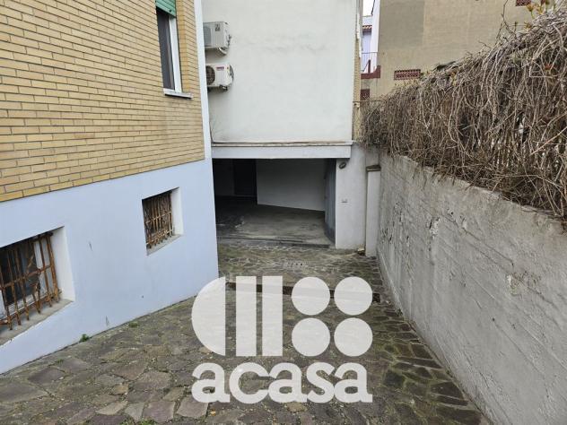 QUADRILOCALE CON GARAGE A DUE PASSI DAL PORTO CANALE - Foto 15