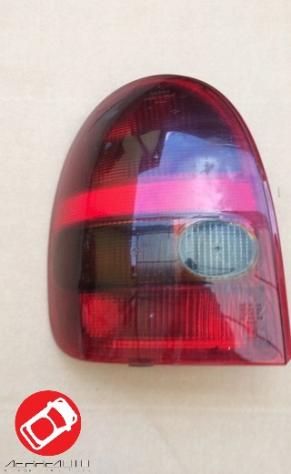 05.16.001 FANALE FARO POSTERIORE SINISTRO CHATENET MEDIA BAROODER