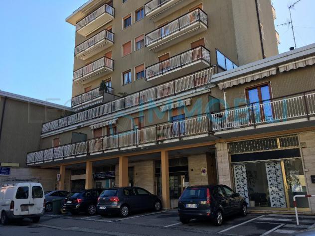 NEGOZIO VIA COMO - Foto 12