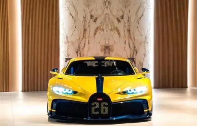 BUGATTI Chiron CHIRON PUR SPORT 8.0 W16 1500HP "1 OF 60" rif. 22804362 - Foto 2