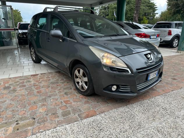 Peugeot 5008 1.6 HDi 110CV (12 RATE) - Foto 3