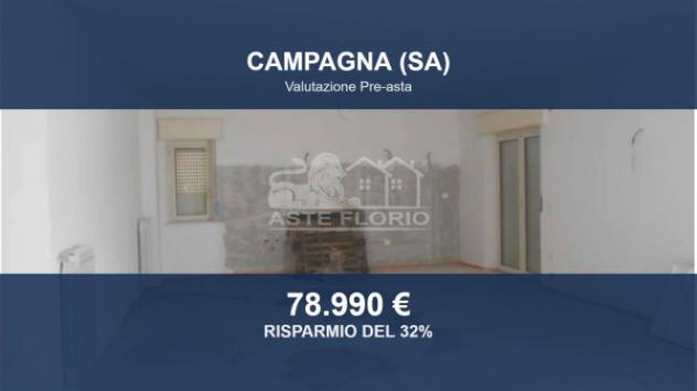 Immobile in asta di 194 m² con più di 5 locali e box auto in vendita a Campagna