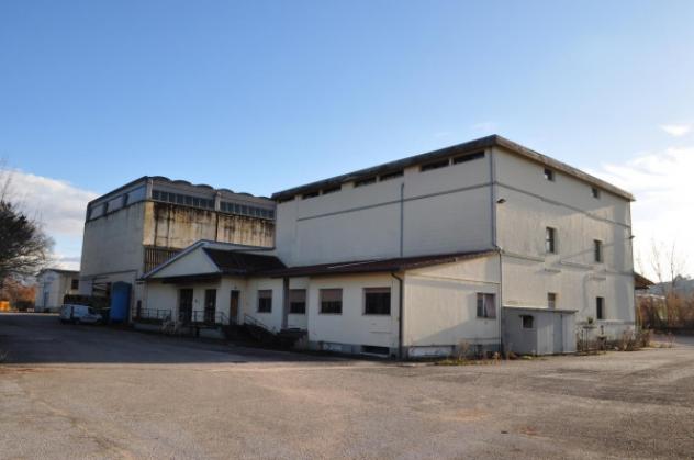 Immobile in asta di 3586 m² con 4 locali in vendita a Spoleto
