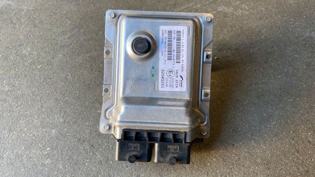Centralina motore originale Fiat Punto 1.4 benzina 8v del 2016 (52045251) - Foto 2