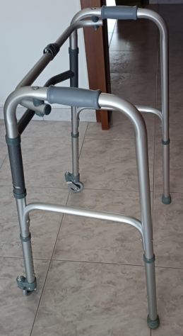 Deambulatore per uso interno con struttura in alluminio. - Foto 2