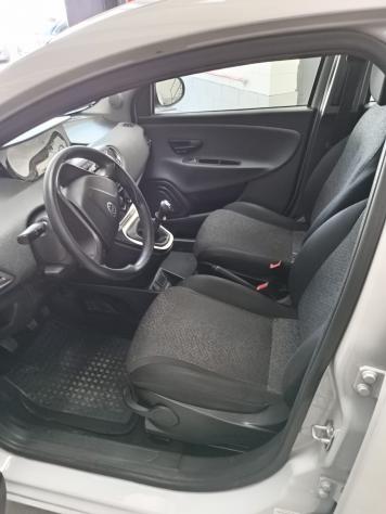 Lancia Ypsilon 1.2 69 CV 5 porte S&S Gold - Foto 6