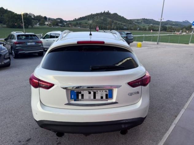 INFINITI QX70 3.0 diesel V6 AT S Premium IVA ESPOSTA DETRAIBILE rif. 24159156 - Foto 2