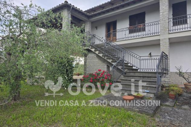 Villa di 300 m² con 5 locali e box auto doppio in vendita a Sinalunga - Foto 3