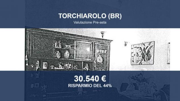 Immobile in asta di 151 m², box auto in vendita a Torchiarolo