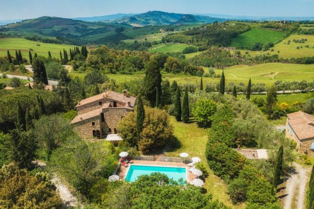 Colonica in vendita a Volterra 350 mq Rif: 1380914