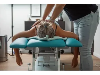 Massaggi - benessere Napoli - osteopata e fisioterapista massaggiatore sportivo e olistico Tel:3888595533