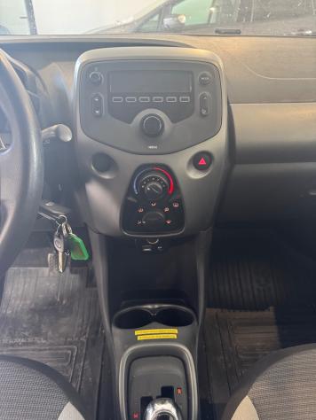 Toyota Aygo Connect 1.0 VVT-i 72 CV 5 porte x-fun MMT - Foto 10