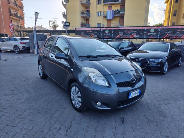 Toyota Yaris 1.3 5 porte da vetrinaaaa - Foto 3