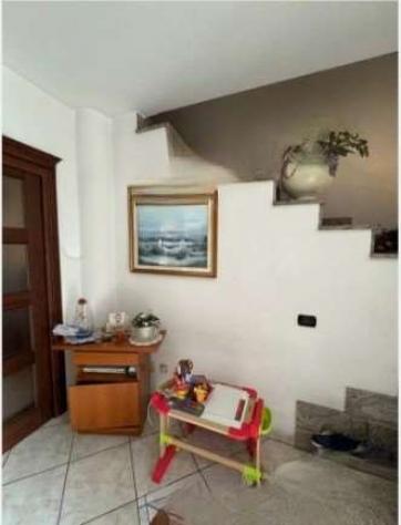 226/2025 U VA - Porzione di villa a schiera in asta a Marnate - Foto 11