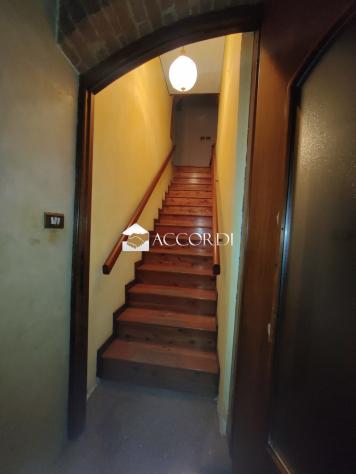 RUSTICO di 11 vani e di 453 mq (CASTELLO DI GODEGO) rif. BL045 - Foto 15