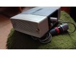 Altoparlante AMPLIBOX a batterie, con microfono, anni '60.