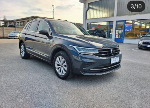 VOLKSWAGEN Tiguan 2.0 TDI 150 CV SCR DSG Life rif. 23834081 - Foto 2