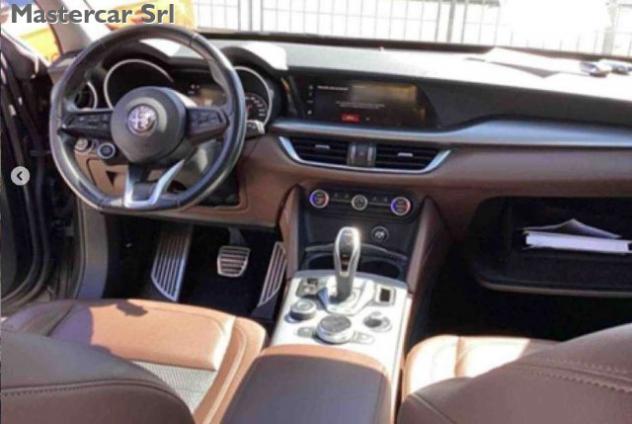 ALFA ROMEO Stelvio 2.2 TD 190 CV Sprint AT8 Q4 - GC788YL rif. 24091071 - Foto 4
