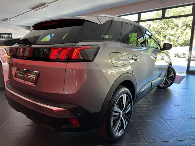 PEUGEOT 3008 1.5HDI ALLURE EAT8 130cv - Foto 4