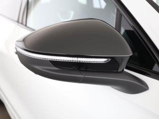 VOLKSWAGEN Tiguan 1.5 eTSI 150CV DSG R-Line R Line - BLACK STYLE LED rif. 22947278 - Foto 10