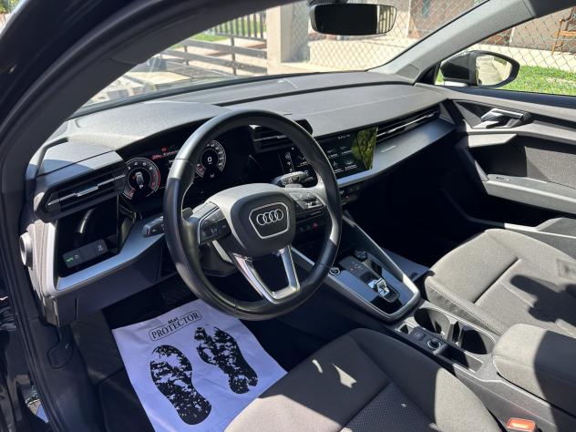 Audi A3 Sportback 30 TFSI S tronic Business TOTAL BLACK - Foto 7