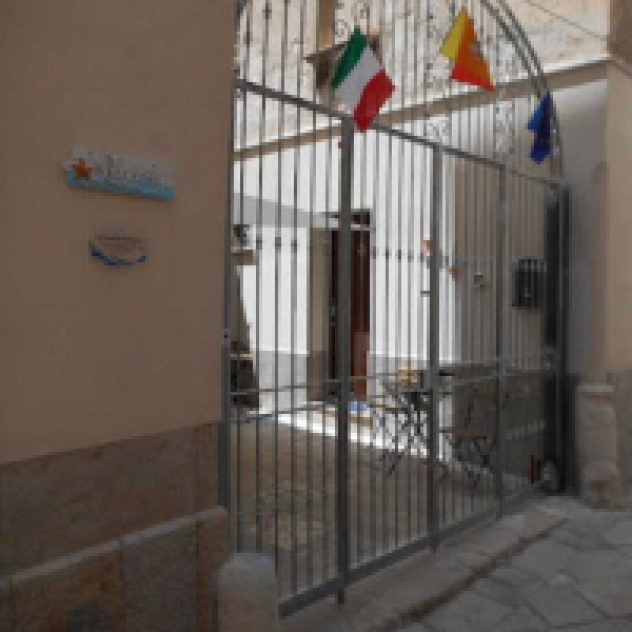 La Corte dei Naviganti B&B a Trapani