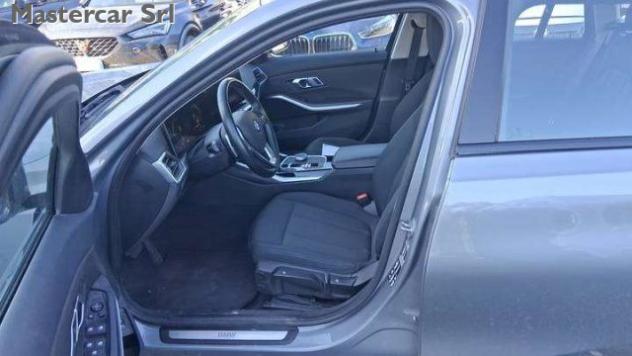 BMW 320 Serie 3 G21 2022 Touring 320d Touring mhev 48V xdr rif. 23960343 - Foto 6