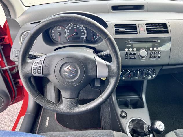 Suzuki Swift Swift 5p 1.3 16v - Foto 9