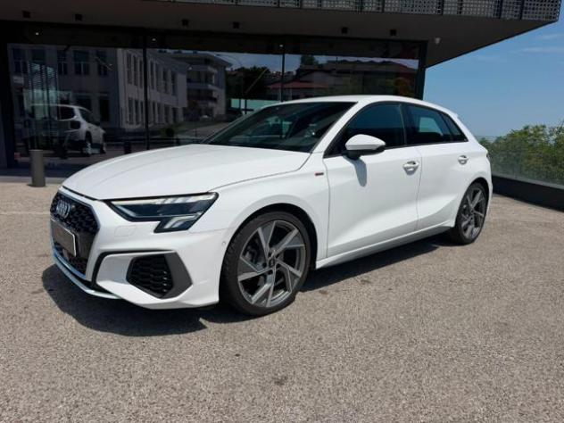 AUDI A3 SPB 35 TDI S tronic S-LineEsterno R19 rif. 24000145