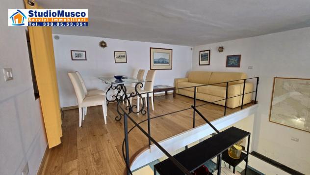 StudioMusco vende a Capri, su via Marina Grande, appartamento su due livelli. - Foto 17