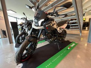 Benelli BKX 125 S BKX 125 S - SUPER PROMO