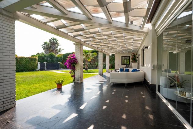 VILLA di 12 vani e di 350 mq (PIETRASANTA - Pietrasanta) rif. 1554 - Foto 2