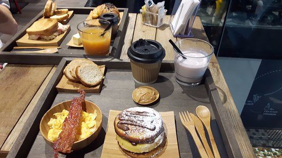 BAR BAR PICCOLO GRAZIOSO IN ZONA DI PASSAGGIO MOLTO FREQUENTATO PER I SUOI - Foto 2