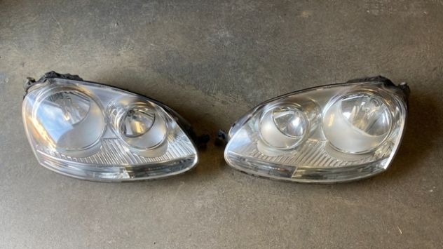 Fari anteriori Volkswagen Golf 5 del 2007
