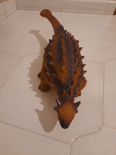Otto dinosauri giganti di plastica rigida, perfetti ed intoccati mai utilizzati. - Foto 6
